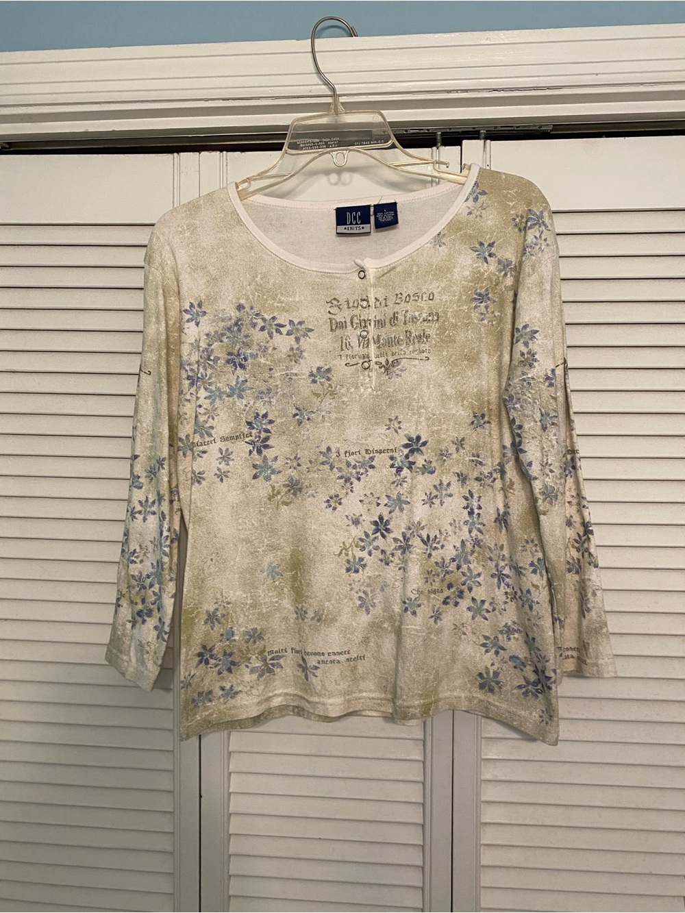 DCC 3/4-Sleeve Cream Floral Tee with Blue Accents